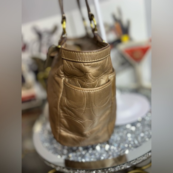 Coach 2012 Gallery copper Embossed Leather Tote EUC - Picture 8 of 15